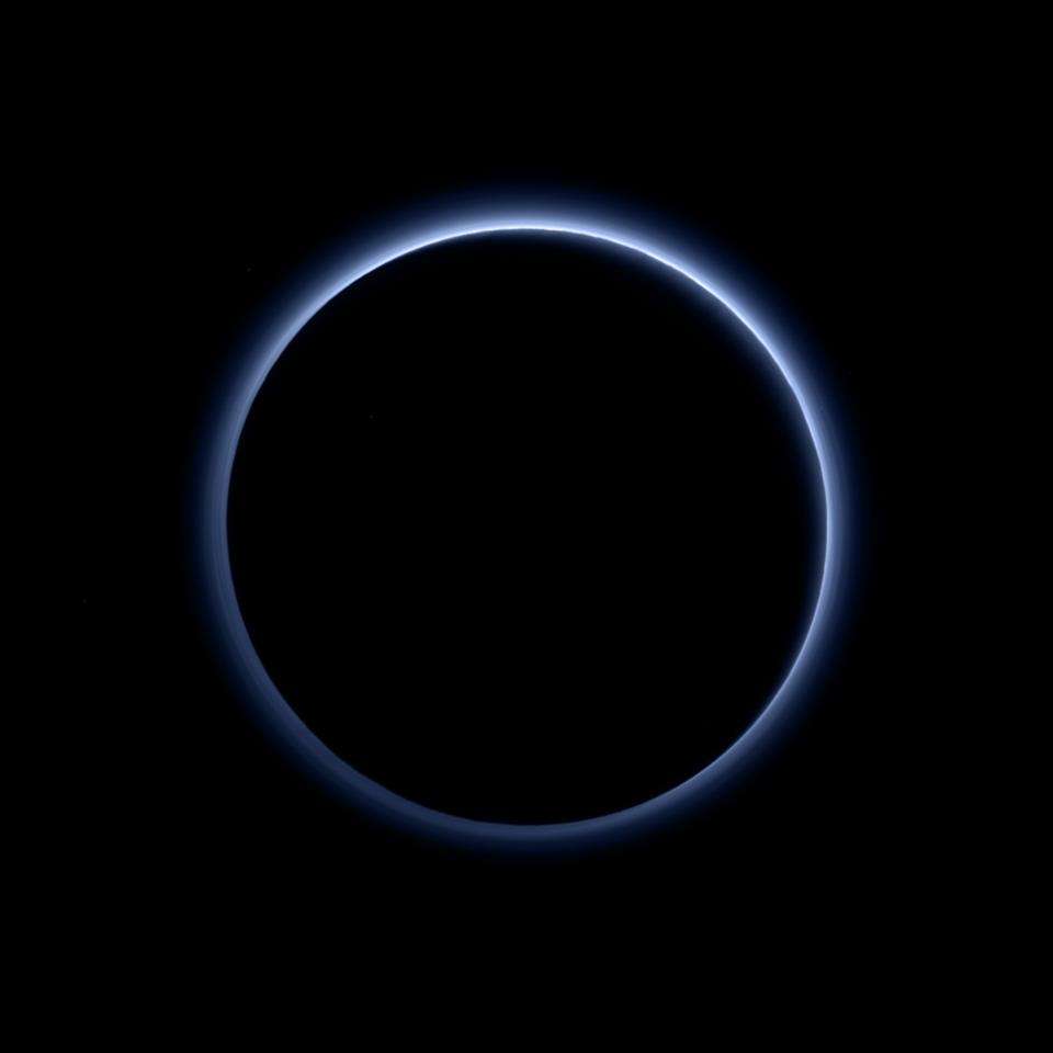 Le ciel bleu de Pluton Le ciel bleu de Pluton