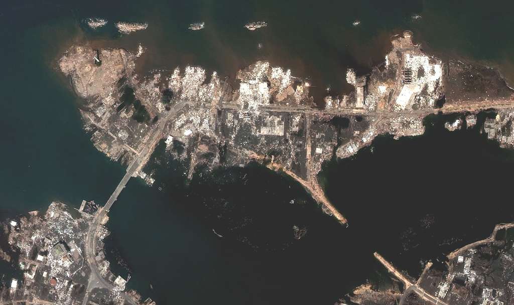 Indonésie : Après - Le port de Banda Aceh Indonésie : Après - Le port de Banda Aceh