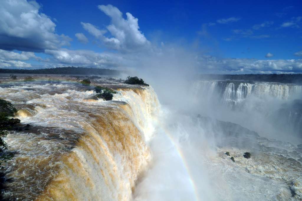 Les chutes d’Iguazú au Brésil Les chutes d’Iguazú au Brésil