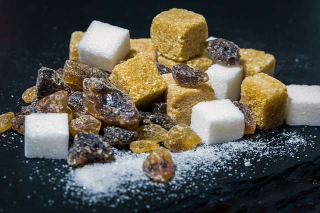 Sucre roux, blanc, candi… Le sucre est-il notre ennemi ? Sachons discerner le bon grain de l'ivraie. © Maxmann, Pixabay, DP
