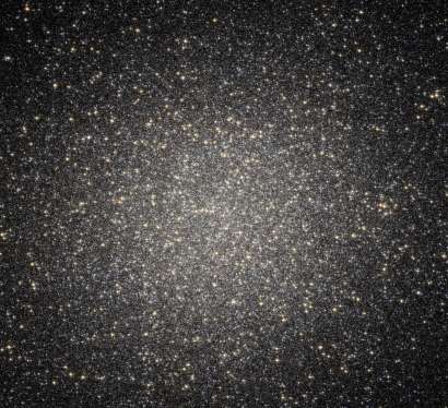 Une vue rapprochée de Omega Centauri. Crédit : Nasa, Esa, Hubble Heritage Team (STScI/AURA), A. Cool (San Francisco State Univ.) et J. Anderson (STScI).