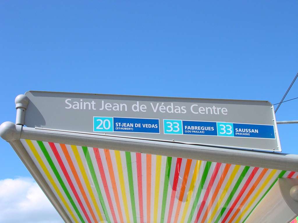 Des réseaux de bus interconnectés Des réseaux de bus interconnectés