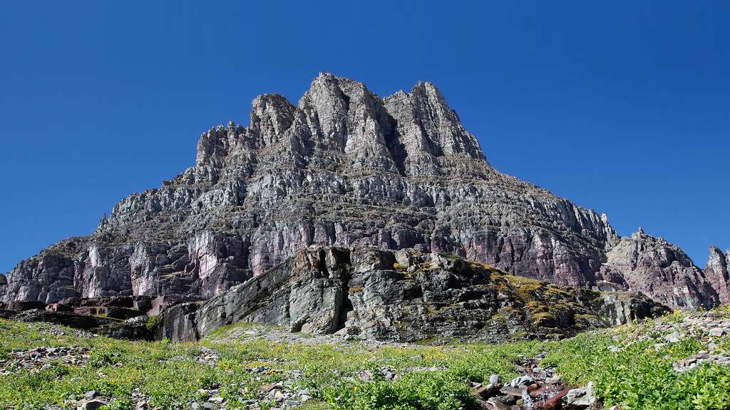 Montagne surplombant le col Logan Montagne surplombant le col Logan