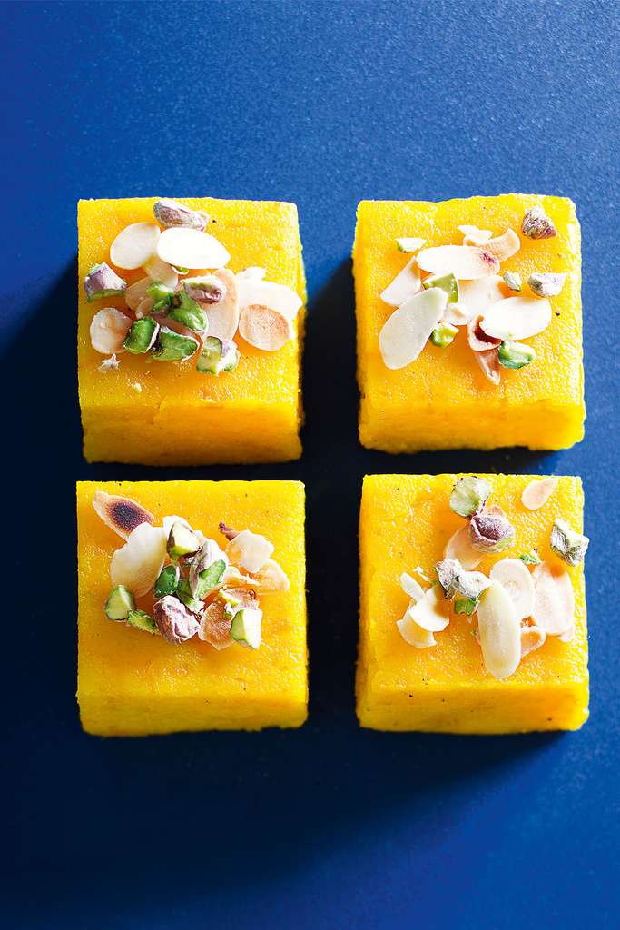 Gâteau indien à la semoule et aux carottes © Amélie Roche