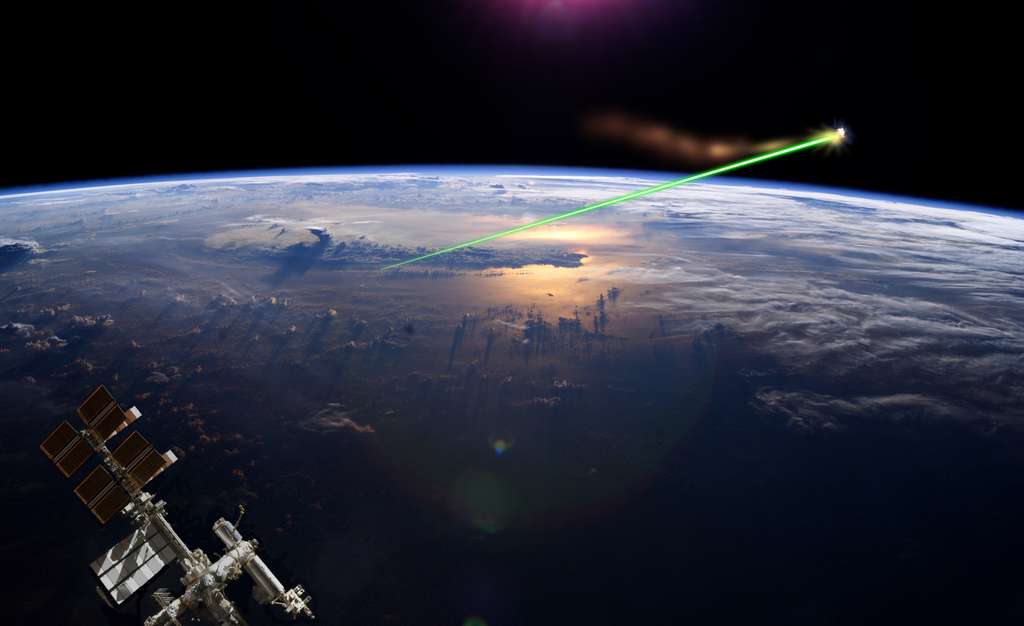 Un rayon laser projeté depuis l’espace permettrait de dévier le satellite. © Fulvio314, Wikipedia