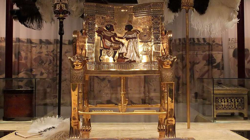 Le trône du pharaon enfant Le trône du pharaon enfant