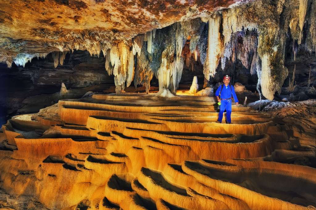 La grotte Palmeira et ses barrages naturels La grotte Palmeira et ses barrages naturels