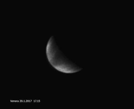 Sur cette photo composite de Vénus prise au foyer d’un télescope, on peut distinguer les différentes teintes des nuages qui l’enveloppent. © CS Marco, Spaceweather