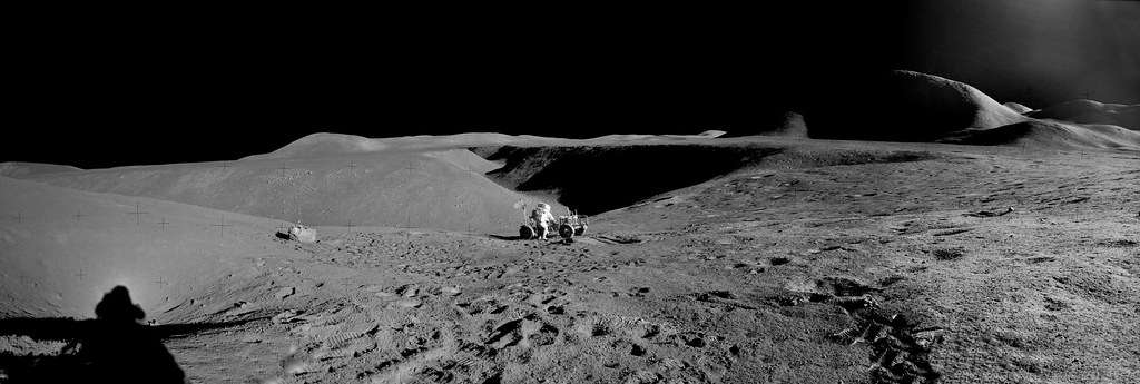 La crevasse Hadley, près du site d'atterrissage d'Apollo 15. © Nasa
