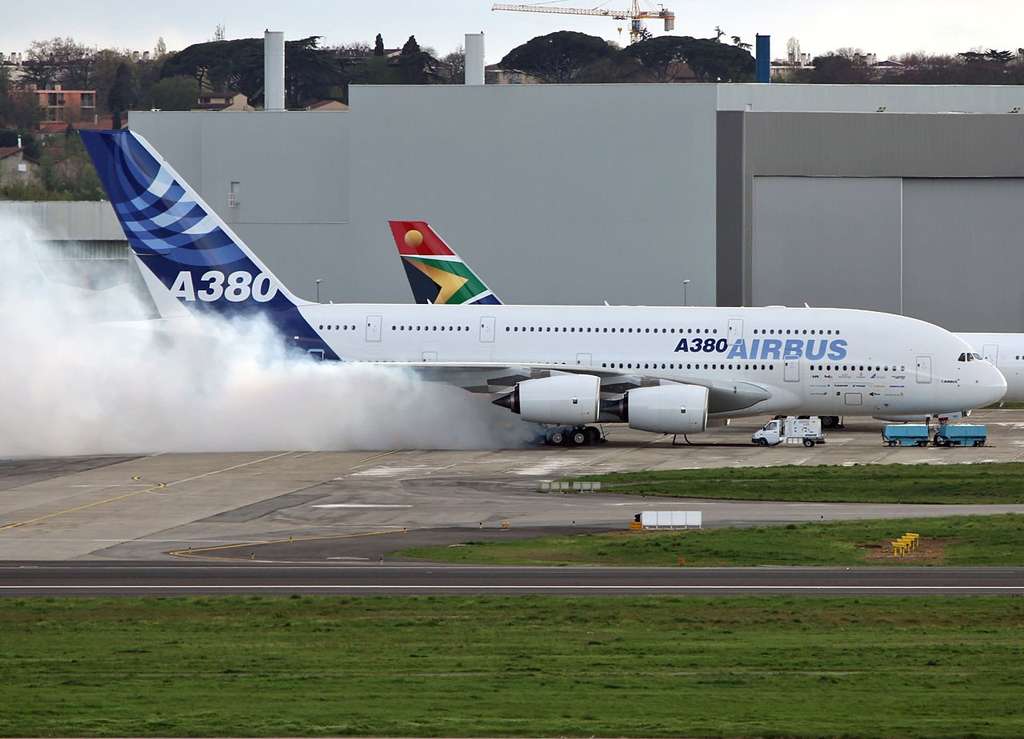Airbus A380 : combustion "storage oil" Airbus A380 : combustion "storage oil"