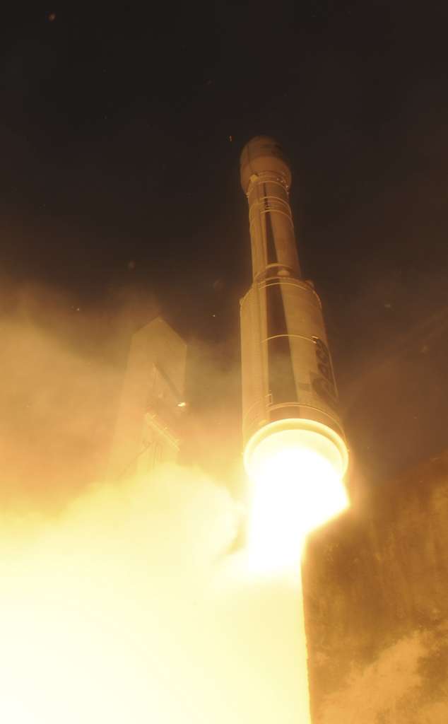 Le premier tir de Vega, le lanceur pour la science, a permis de placer sur orbite neuf satellites (février 2012). © Esa/S. Corvaja
