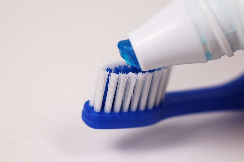 Le triclosan, dont les dangers sont connus pour l'Homme et l'environnement, entre dans la composition de certains dentifrices. L'UFC-Que Choisir s'en inquiète. © Webking, StockFreeImages.com