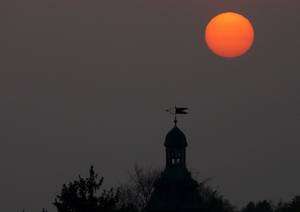 Un lever de Soleil très spectaculaire en Bourgogne. Crédit J.-B. Feldmann