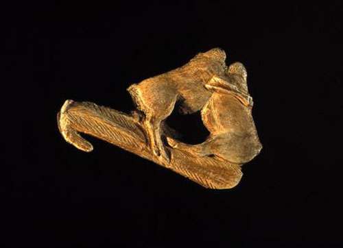 Le propulseur, une arme redoutable, dans la grotte d'Enlène, en Ariège Le propulseur, une arme redoutable, dans la grotte d'Enlène, en Ariège