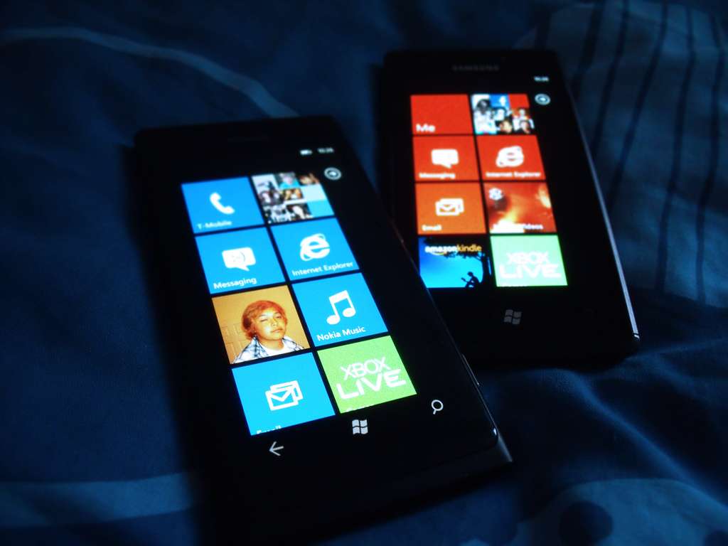 La gamme Lumia avec Windows Phone 7 concentre tous les espoirs de Nokia et Microsoft pour reconquérir le marché du smartphone, notamment la Chine, appelée à devenir le plus grand marché mondial de la téléphonie. La course se poursuit avec Windows Phone 8. © Rikki Tooley CC