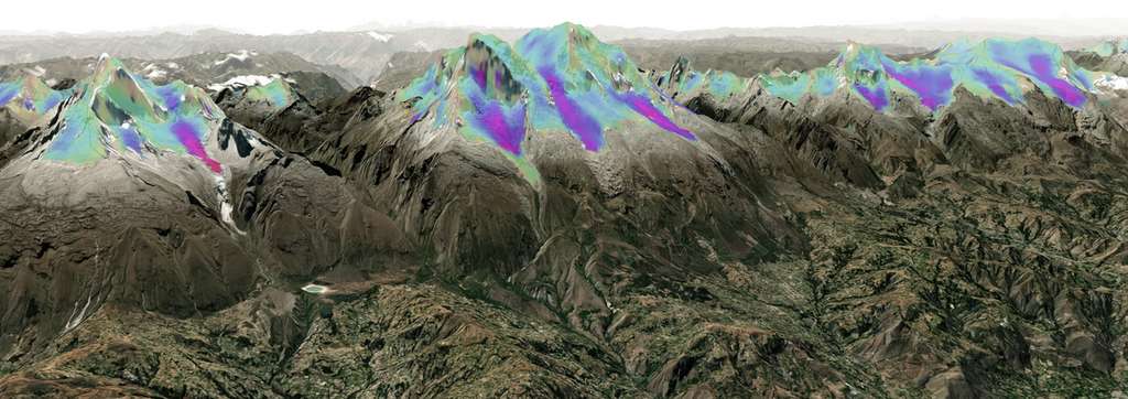 Écoulement de glaciers dans la Cordillère blanche dans les Andes du Pérou. L’estimation de l’écoulement a permis de mettre en évidence dans cette région des volumes de glace plus faibles que dans les estimations précédentes, impactant ainsi la disponibilité en eau. © IGE