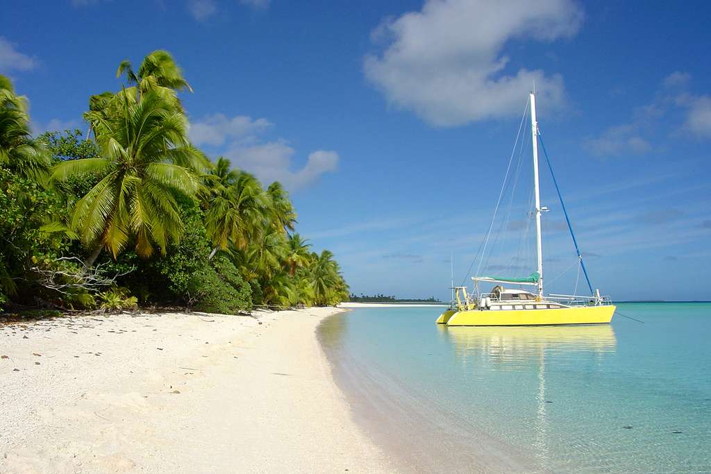 Le Banana Split, le catamaran d'Antoine, à l'ancre Le Banana Split, le catamaran d'Antoine, à l'ancre
