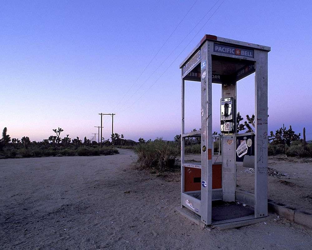 Autre vue de la « Mojave Phone Booth ». © eyetwist, Flickr
