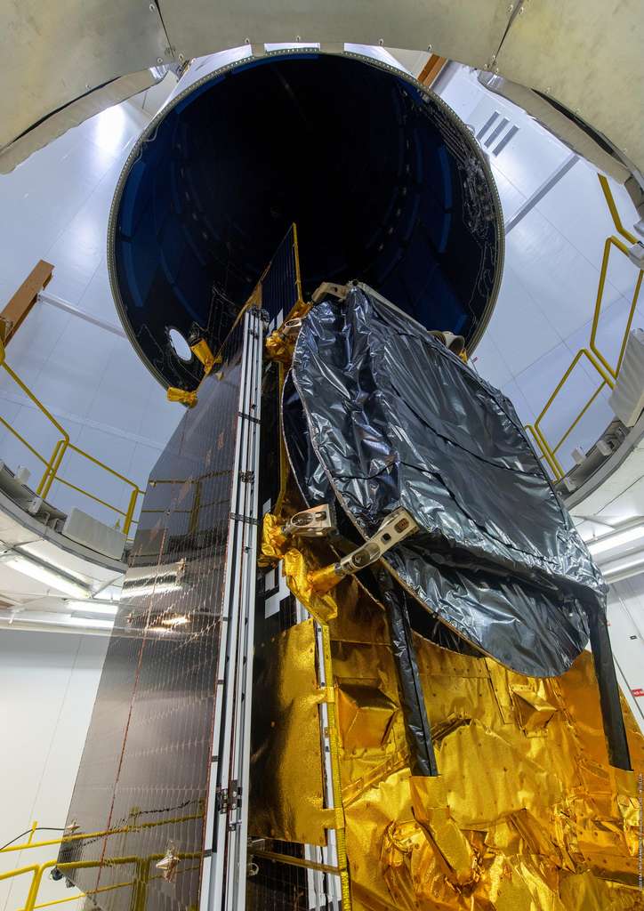 Measat-3d passe sous coiffe. © Cnes, ESA, Arianespace, Optique Vidéo CSG, JM Guillon
