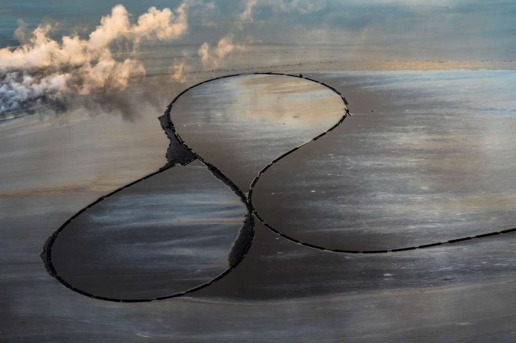 Canada : extraction du pétrole des sables bitumineux Canada : extraction du pétrole des sables bitumineux