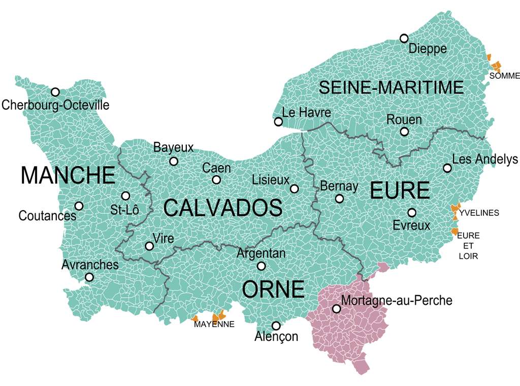 Sur cette carte de la région Normandie, les cinq départements actuels sont visibles (dont l'Orne), tout comme les provinces qui existaient sur le territoire au XVIIIe siècle : en vert, la Normandie de l'époque ; en rose, le Perche, qui appartient aujourd'hui au département de l'Orne ; en orange, les communes historiquement normandes mais aujourd'hui situées dans d'autres régions. © Oie blanche, Wikimedia Commons, CC by-sa 4.0