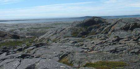 Cliquez pour agrandir. Une vue de la Baie d'Hudson et de la ceinture verte du Nuvvuagittuq. Crédit Science