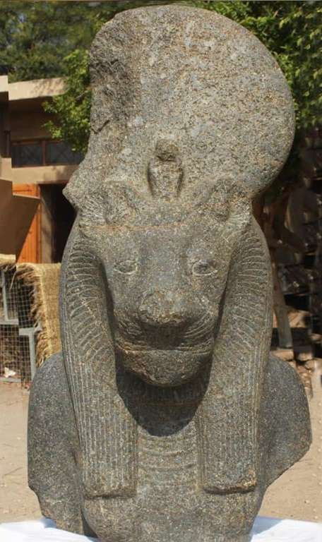 Des bustes représentant la déesse Sekhmet gardaient la cour du temple. © Egyptian Ministry of Tourism and Antiquities