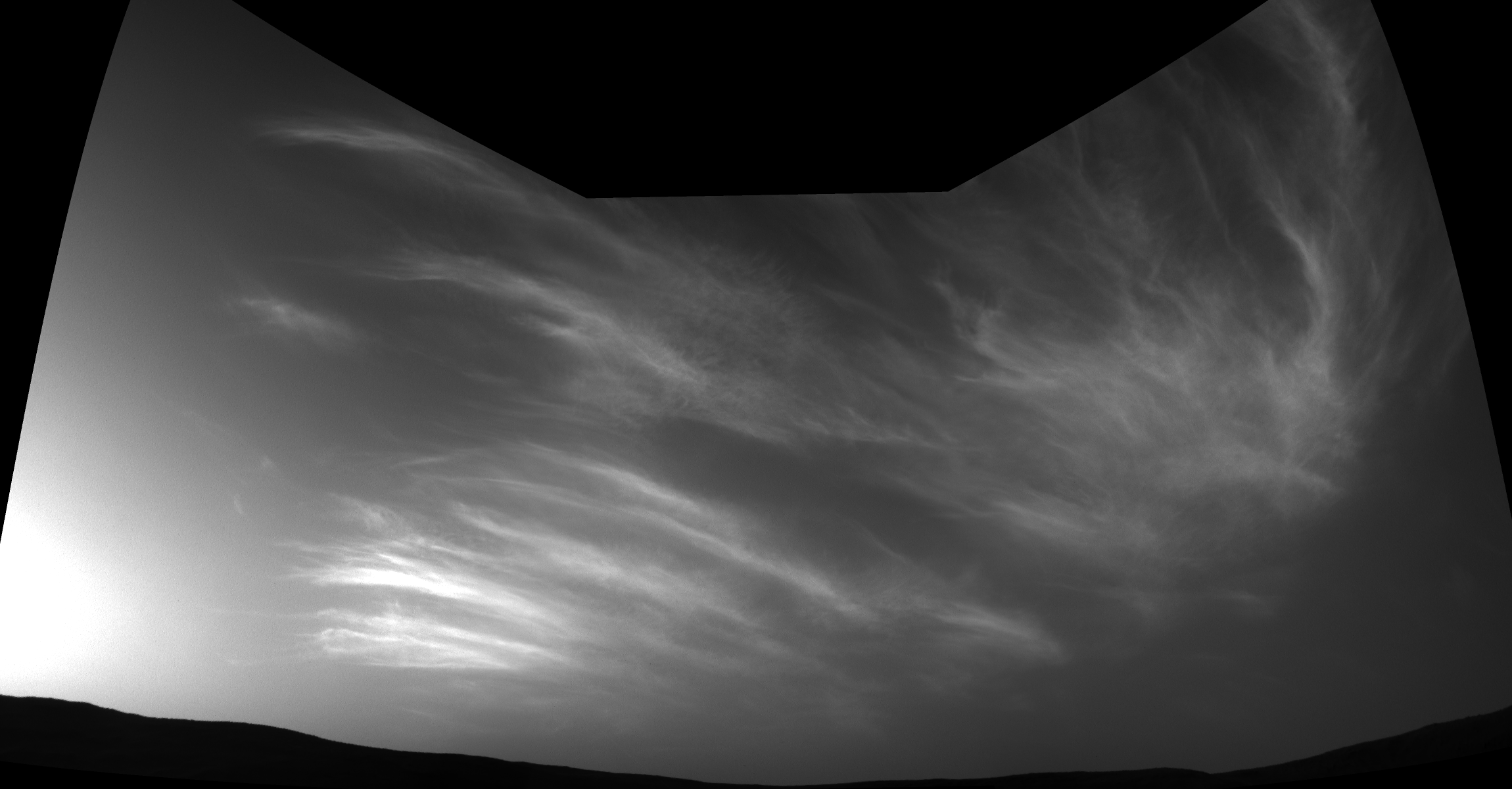 Nuages de glace d’eau défilant à quelque 31 kilomètres au-dessus de Curiosity. © Nasa, JPL-Caltech