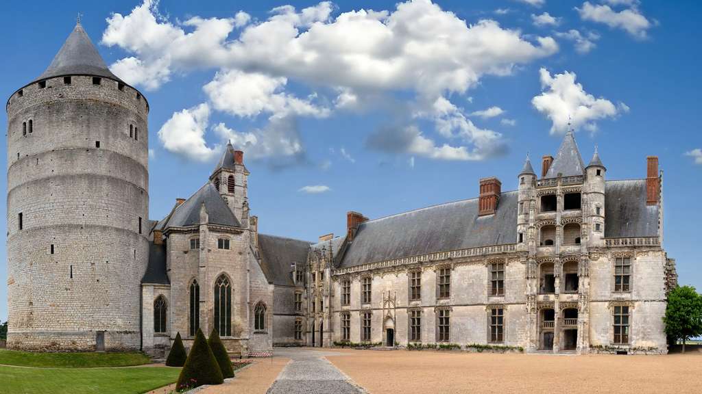 Photo Le Chateau De Chateaudun Condense De Styles
