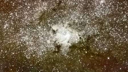 Au centre de cette image se trouve Sagittarius A*. Crédit : Nasa