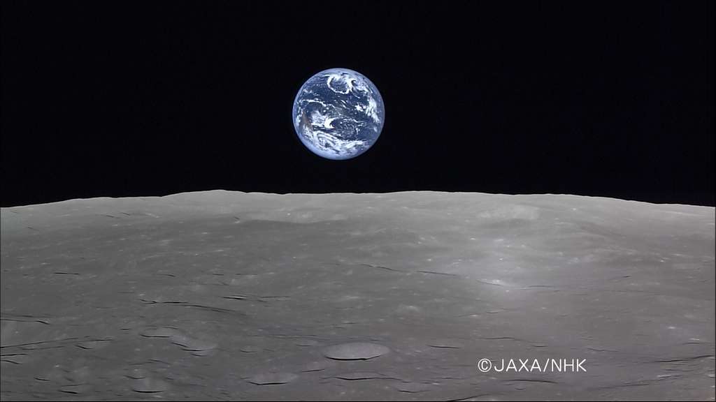 Emouvante Image Du Minuscule Couple Terre Lune Emouvante Image Du Minuscule Couple Terre Lune