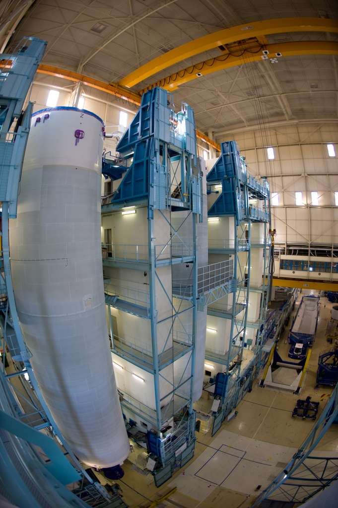 L'Étage principal cryotechnique d'Ariane 5 ECA L'Étage principal cryotechnique d'Ariane 5 ECA