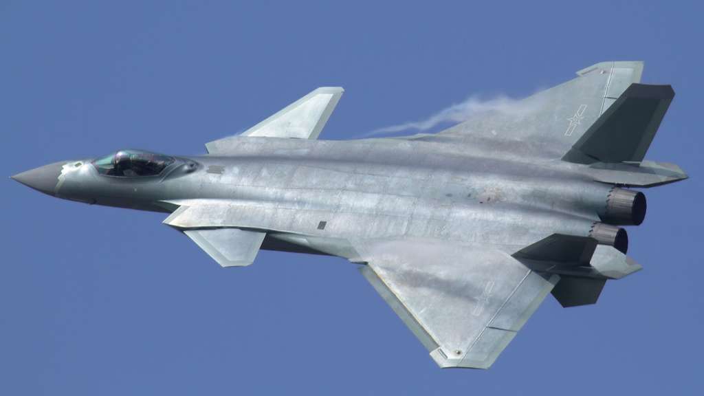 Le Chengdu J-20 Le Chengdu J-20