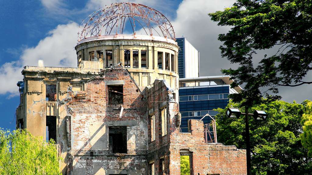 Le Dôme de la bombe A, à Hiroshima Le Dôme de la bombe A, à Hiroshima