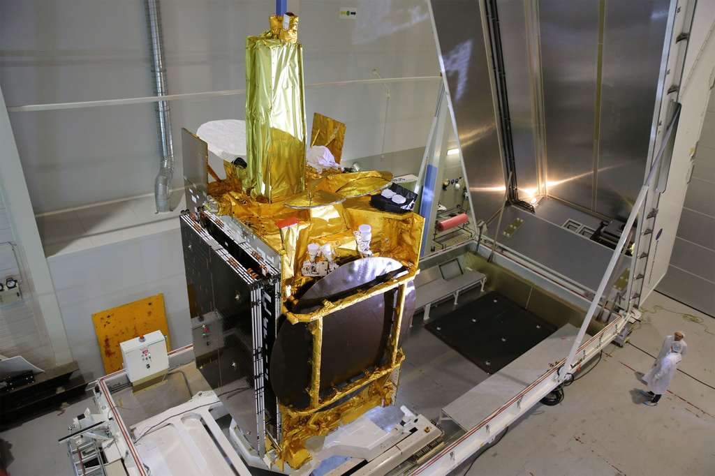 À bord du satellite Eutelsat 9B se trouve EDRS A, le premier élément de l'autoroute spatiale de la donnée que sont en train de mettre en place l'Esa et Airbus Defence and Space. © Airbus Defence and Space