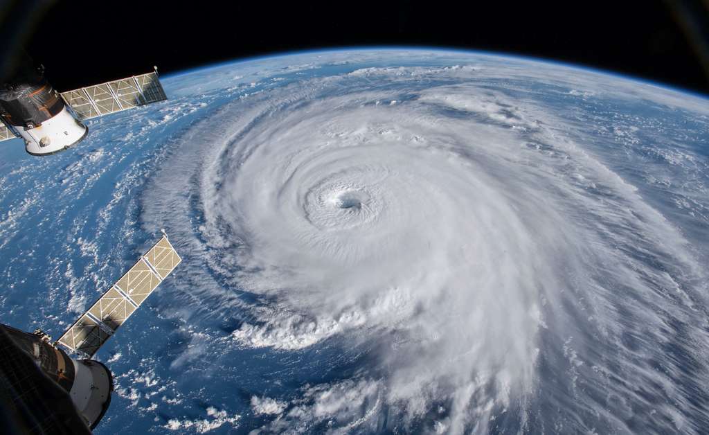L'ouragan Florence en 2018, un phénomène classé catégorie 4 (220 km/h), vu depuis la Station spatiale internationale. © Nasa - elroce, Adobe Stock