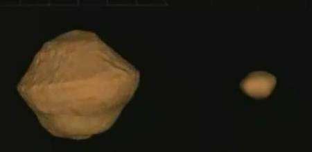 Figure 2. Image radar d'un astéroïde binaire réel 1999 KW4. La forme du primaire produit par la simulation est en parfait accord avec l'observation, ainsi que la taille du secondaire. À la fin de la simulation la séparation entre les deux objets sera similaire à celle de 1999KW4. © Insu-Ostro et al./Nasa