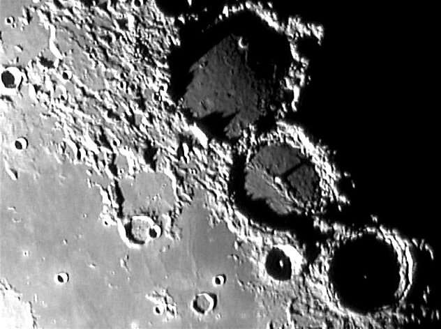 La Lune - Région de Ptolémée au terminateur La Lune - Région de Ptolémée au terminateur