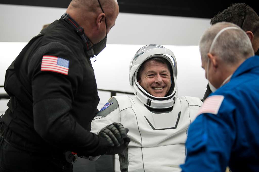 Shane Kimbrough, de la Nasa, à son retour sur Terre avec la mission Crew-2. © Nasa, Aubrey Gemignani