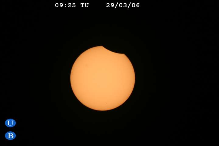 L'éclipse commence en Egypte ! L'éclipse commence en Egypte !