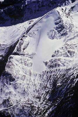 Glacier de Chacaltaya 5350 m,Bolivie en 2002 - Photo copyright Bernard Francou - Tous droits de reproduction interdit.
