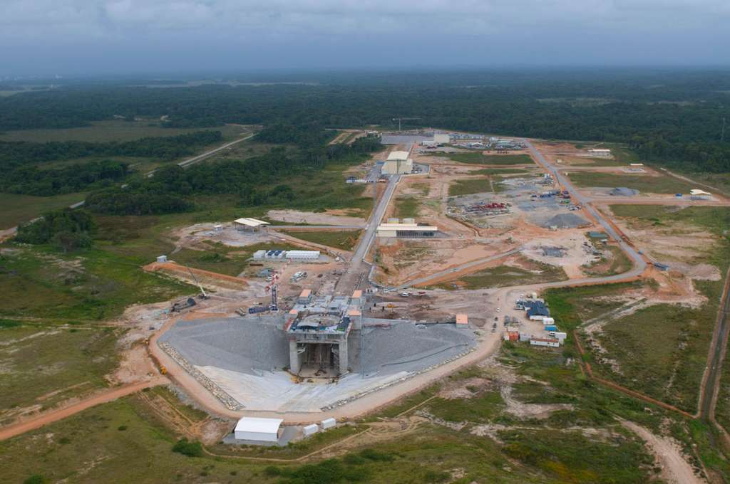 La base de lancement de Soyuz en Guyane (juin 2008) La base de lancement de Soyuz en Guyane (juin 2008)