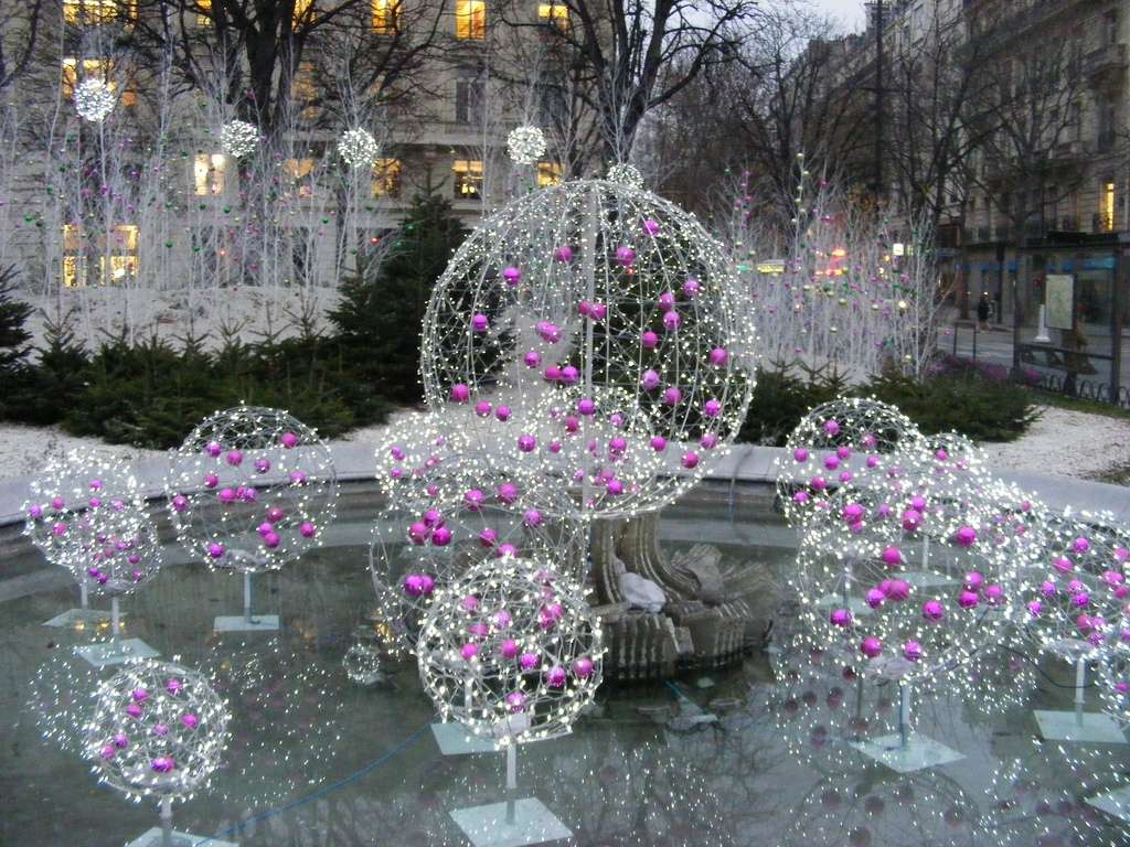 Illuminations de Noël à Paris Illuminations de Noël à Paris