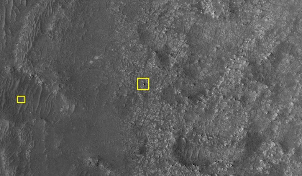 À gauche, dans le petit carré jaune, il y a Ingenuity. Perseverance est dans le plus carré jaune, au centre. © Nasa, JPL-Caltech, UArizona