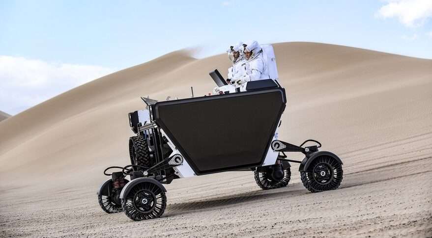 Prototype du rover Flex en cours de test dans le désert non loin de la vallée de la Mort en Californie. © Astrolab