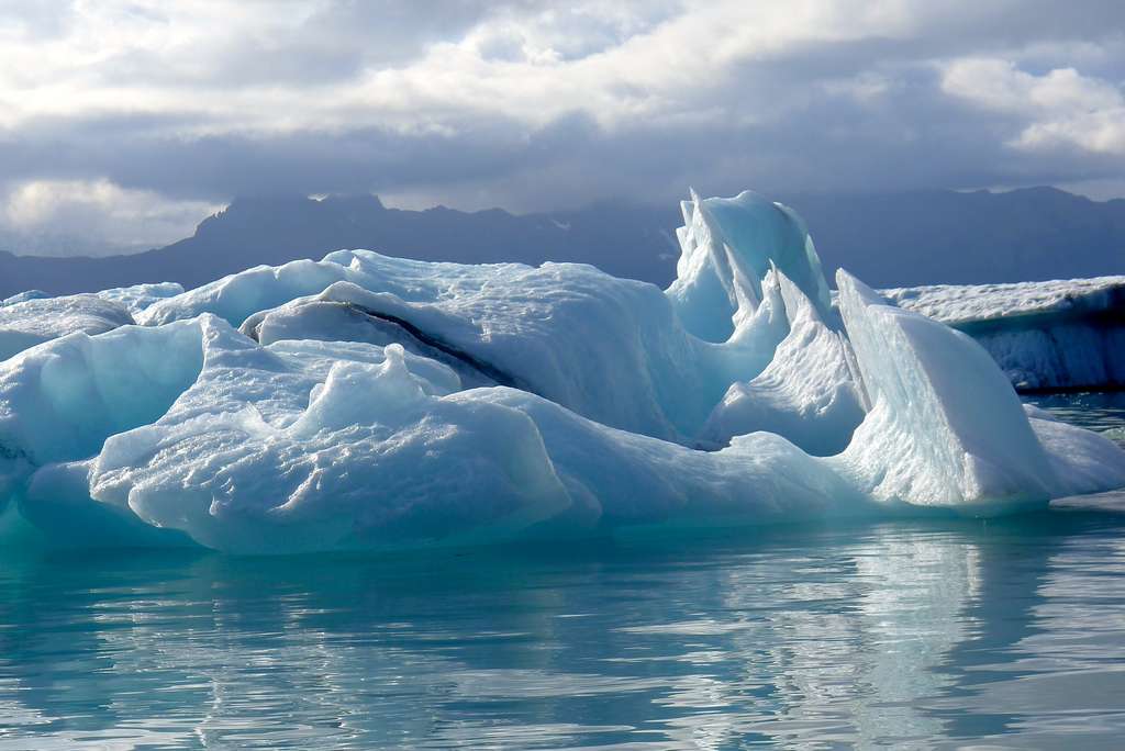 Plaque De Glace Issue De La Banquise Science décalée : l'effondrement de la banquise étudié avec du riz soufflé