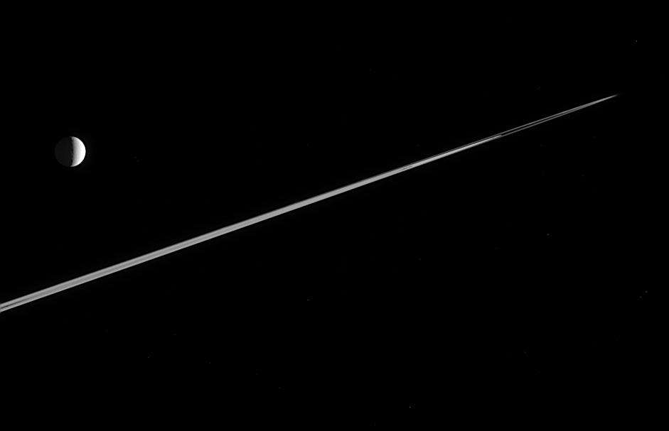Thétis et les "fins" anneaux de Saturne
