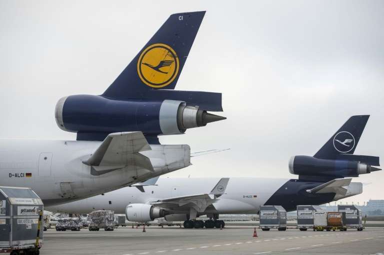 Des avions de la compagnie de fret Lufthansa Cargo sur le tarmac de l'aéroport de Francfort (Allemagne), le 25 novembre 2020. © Thomas Lohnes, AFP, Archives