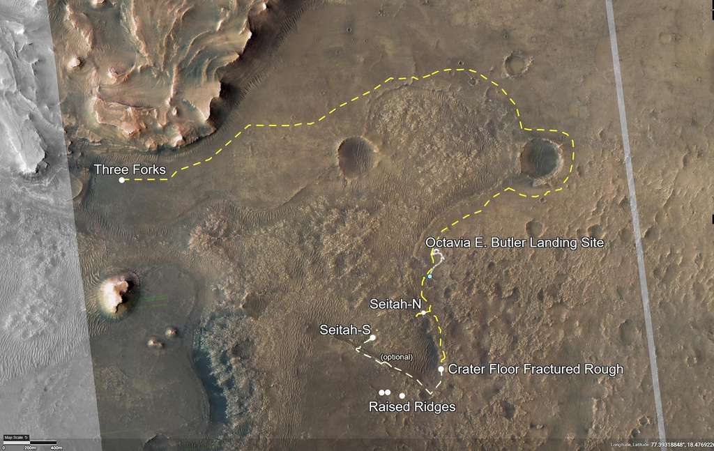 Depuis son site d’atterrissage baptisé « Octvavia E. Butler », Perseverance a pris la direction de deux unités géologiques distinctes : le « crater floor fractured rough » — désigné sur la carte par « CF-Fr » et que l’on peut traduire par « le fond du cratère fragmenté rugueux » — et « Séítah ». Sa deuxième mission scientifique l’emmènera vers le nord, puis vers l’est, en direction de Three Forks, le delta du cratère Jezero. Des parcours à visualiser sur cette carte fournie par la caméra HiRISE de la mission Mars Reconnaissance Orbiter. C’est seulement une fois sur place que les équipes de la Nasa décideront s’il vaut la peine que Perseverance s’aventure sur le parcours tracé en pointillés blancs. © Nasa, JPL-Caltech, Université de l’Arizona