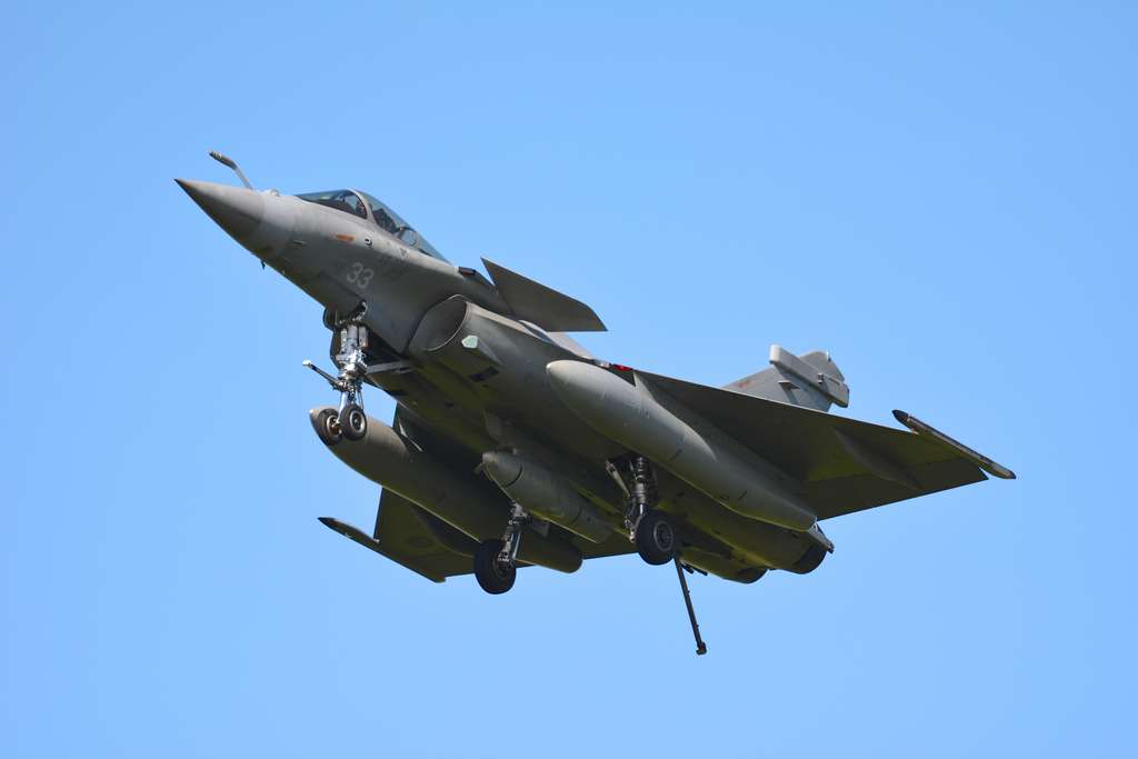 Les avions de chasse Rafale sont une composante majeure de la force de dissuasion nucléaire française. © Franz Massard, Adobe Stock